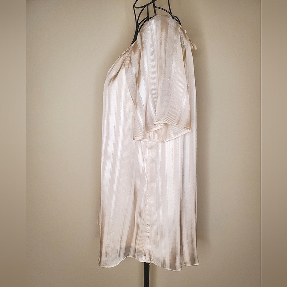 Lauren Conrad  Short Sleeve Shirt - Picture 8 of 14